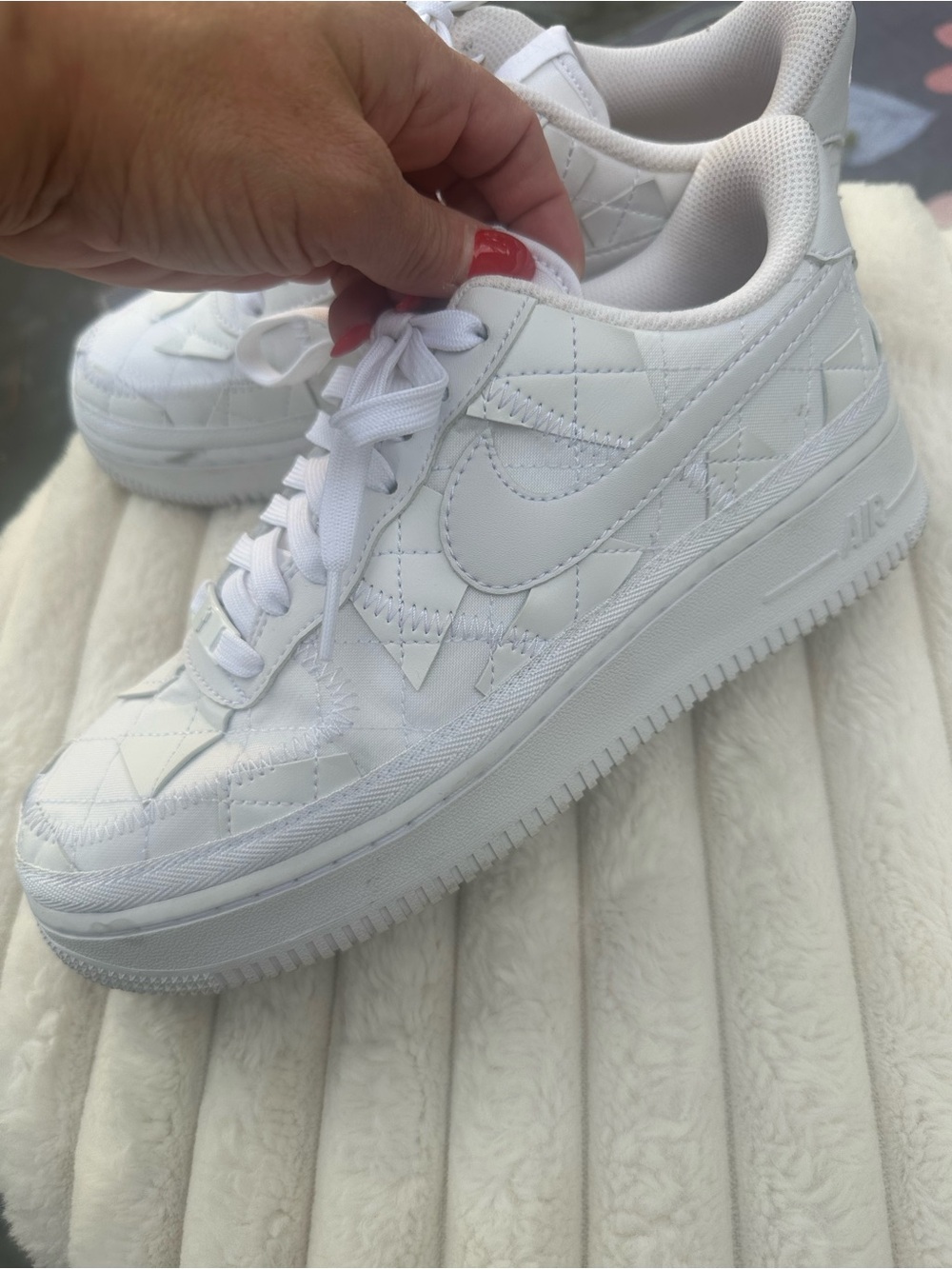 Nike Men’s White Quilted Sneakers Billie Eilish